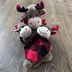 Trend Lab buffalo plaid moose cuddle buddies set (NWT)